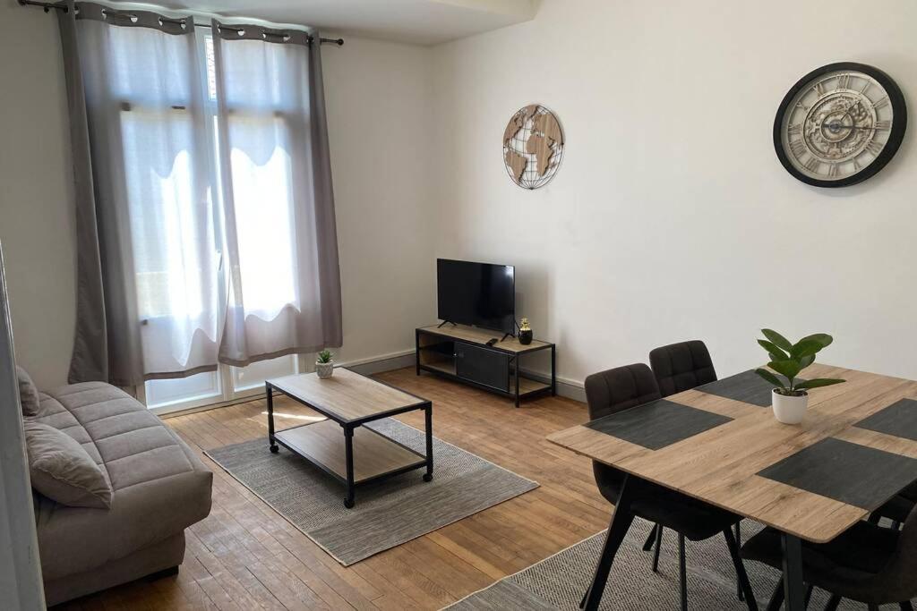 L'Appartement De Moliere N°3 몽뤼꽁 외부 사진