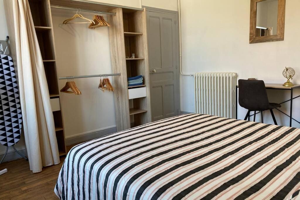 L'Appartement De Moliere N°3 몽뤼꽁 외부 사진